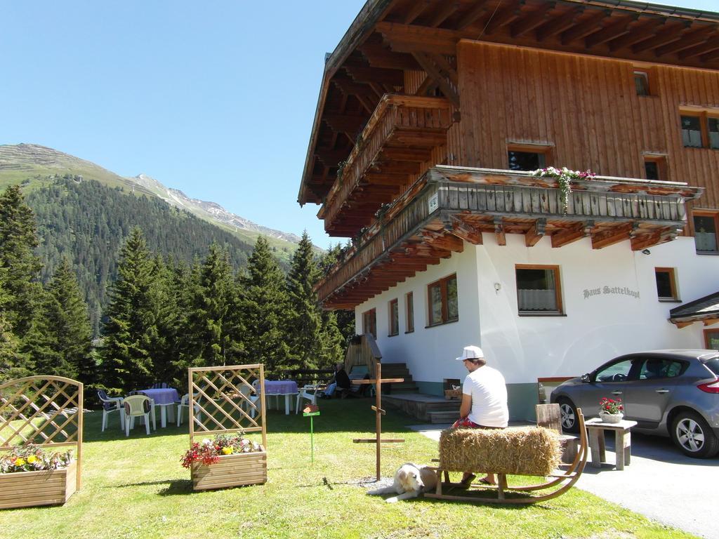 Pension Sattelkopf Sankt Anton am Arlberg Luaran gambar